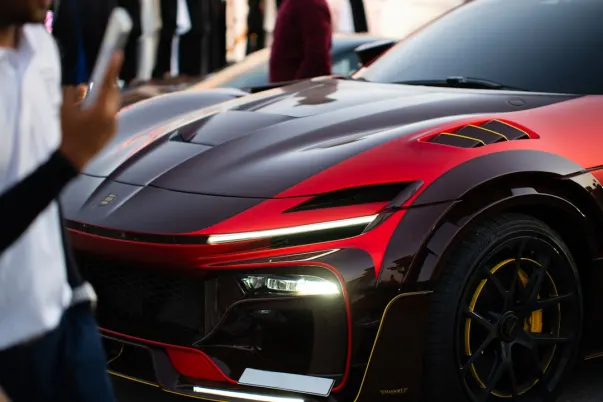 Casino Queen Bee Bingo Android/iOS Forrit